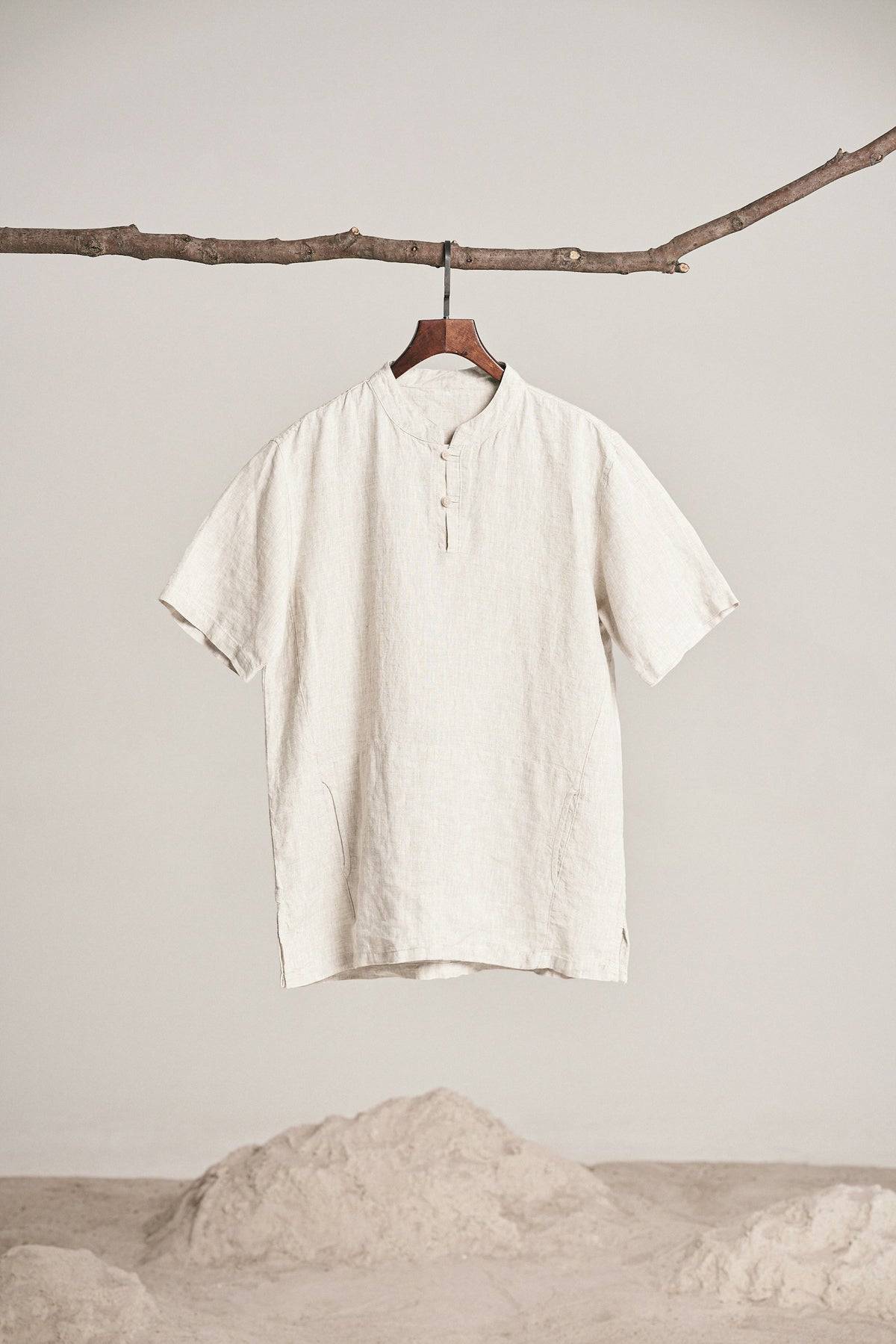 The Riviera Linen Shirt in Ivory